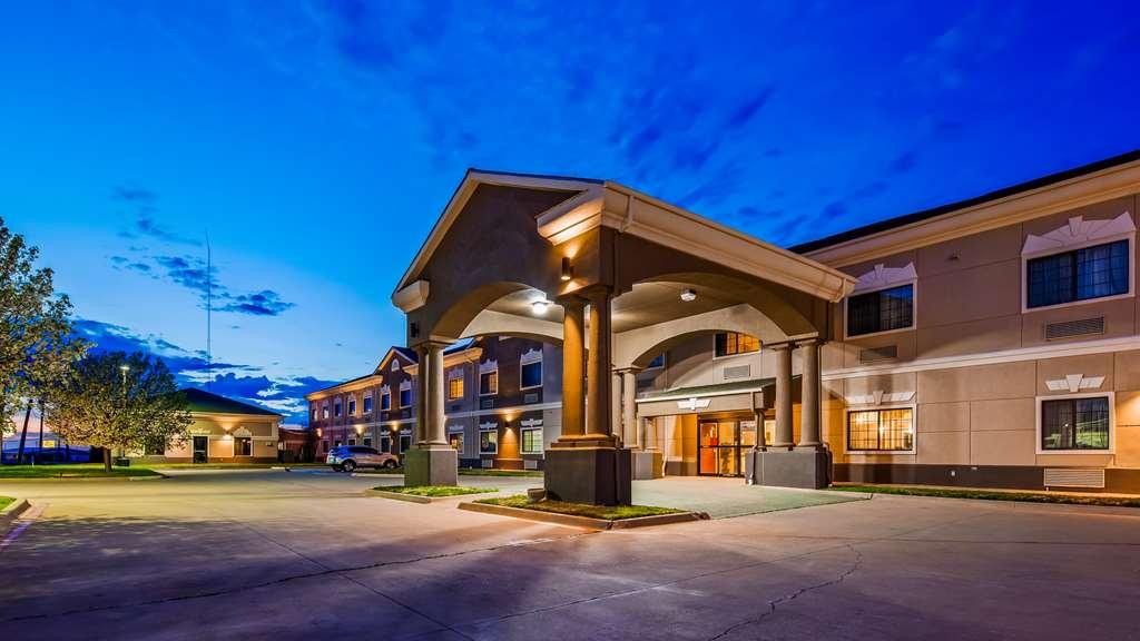 Surestay Plus By Best Western Quanah Екстериор снимка
